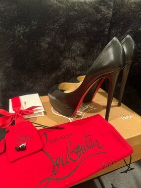 Christian Louboutin Black Leather Lady Peep Size 37